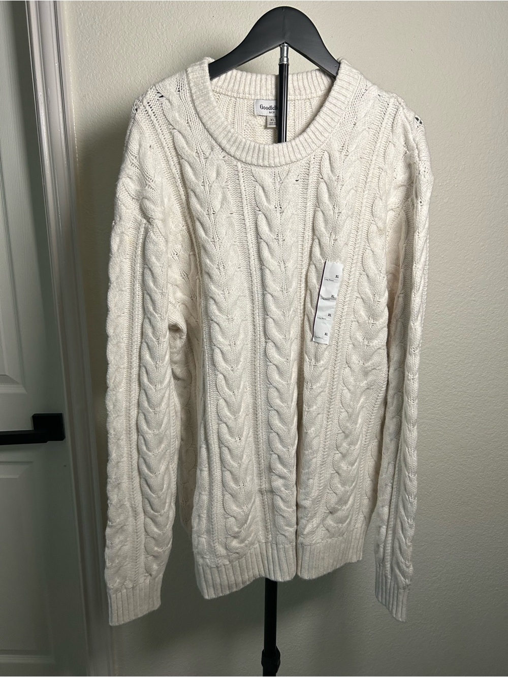 Goodfellow & Co Cream Cable Knit Crewneck Sweater